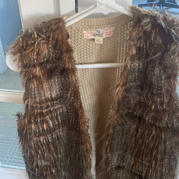 Fur sweater vest - Picture 2 of 3